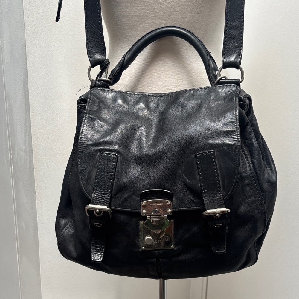 MIU MIU VINTAGE CROSS BODY BLACK LEATHER BAG